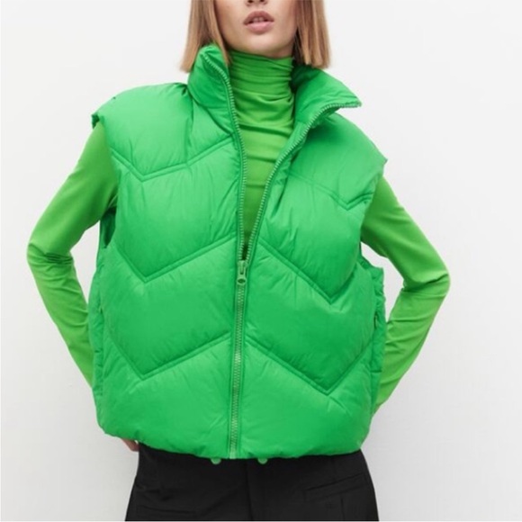 Zara Jackets & Blazers - Zara Bright Green Puffer Vest